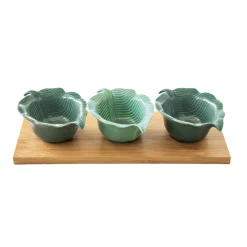 Ensemble apéritif avec plateau en bambou et 2 bols en porcelaine en forme de feuilleCarre MADAGASCAR